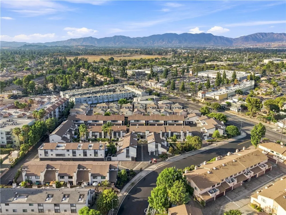 9625 Sylmar Avenue #23 Panorama City, CA 91402