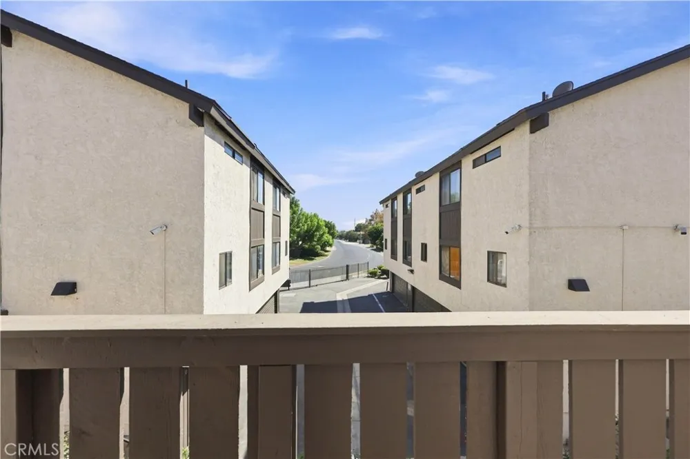 9625 Sylmar Avenue #23 Panorama City, CA 91402