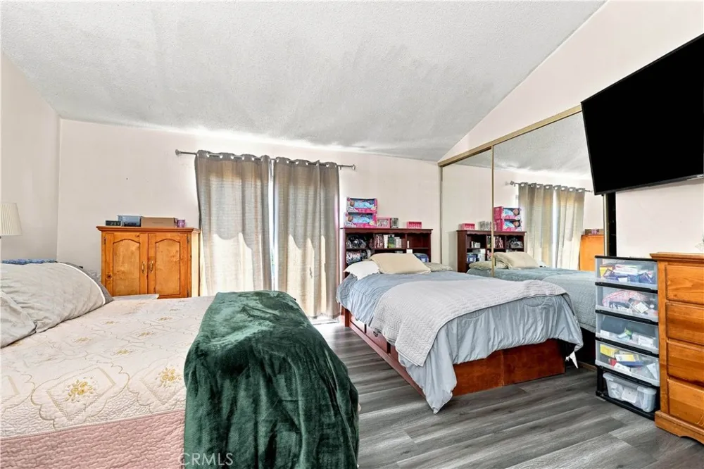 9625 Sylmar Avenue #23 Panorama City, CA 91402
