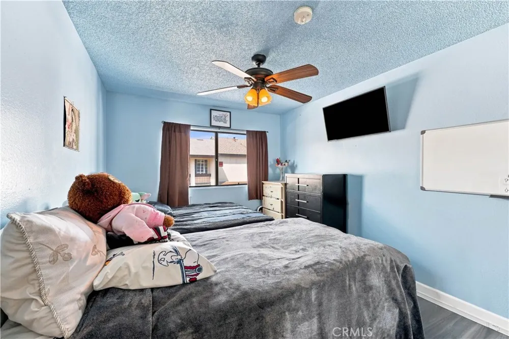 9625 Sylmar Avenue #23 Panorama City, CA 91402