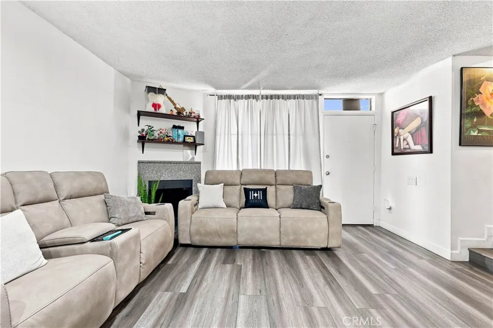 9625 Sylmar Avenue #23 Panorama City, CA 91402