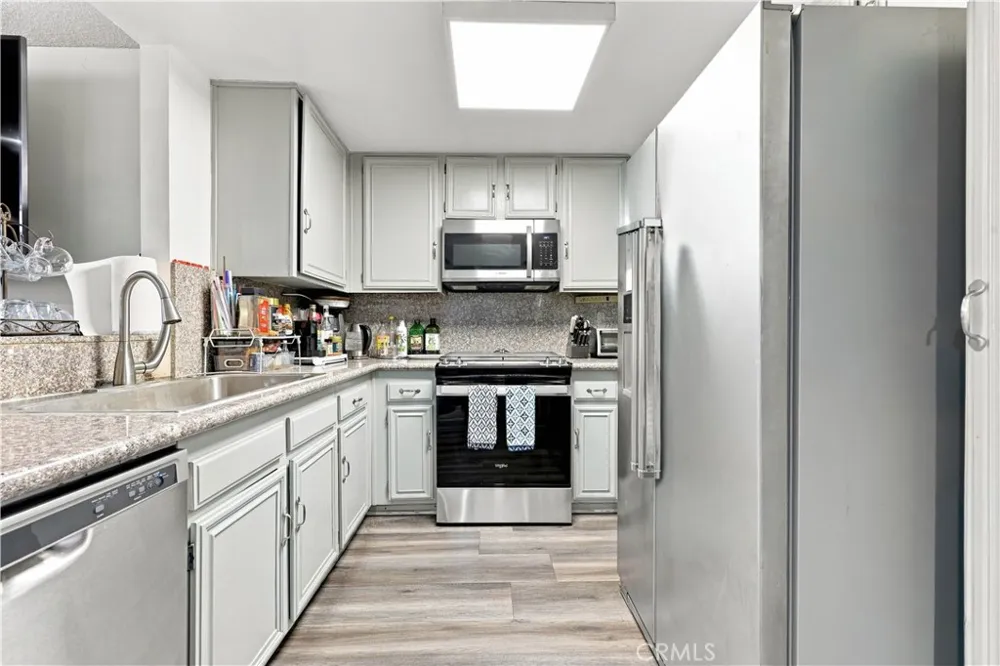 9625 Sylmar Avenue #23 Panorama City, CA 91402