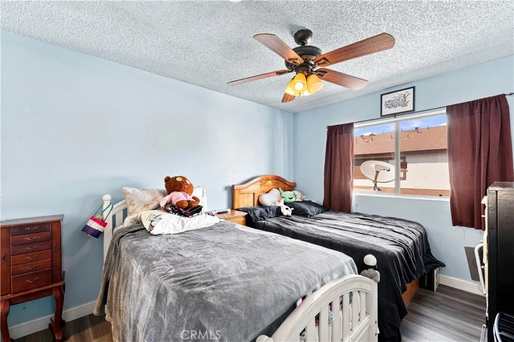 9625 Sylmar Avenue #23 Panorama City, CA 91402