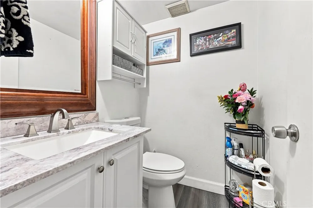 9625 Sylmar Avenue #23 Panorama City, CA 91402