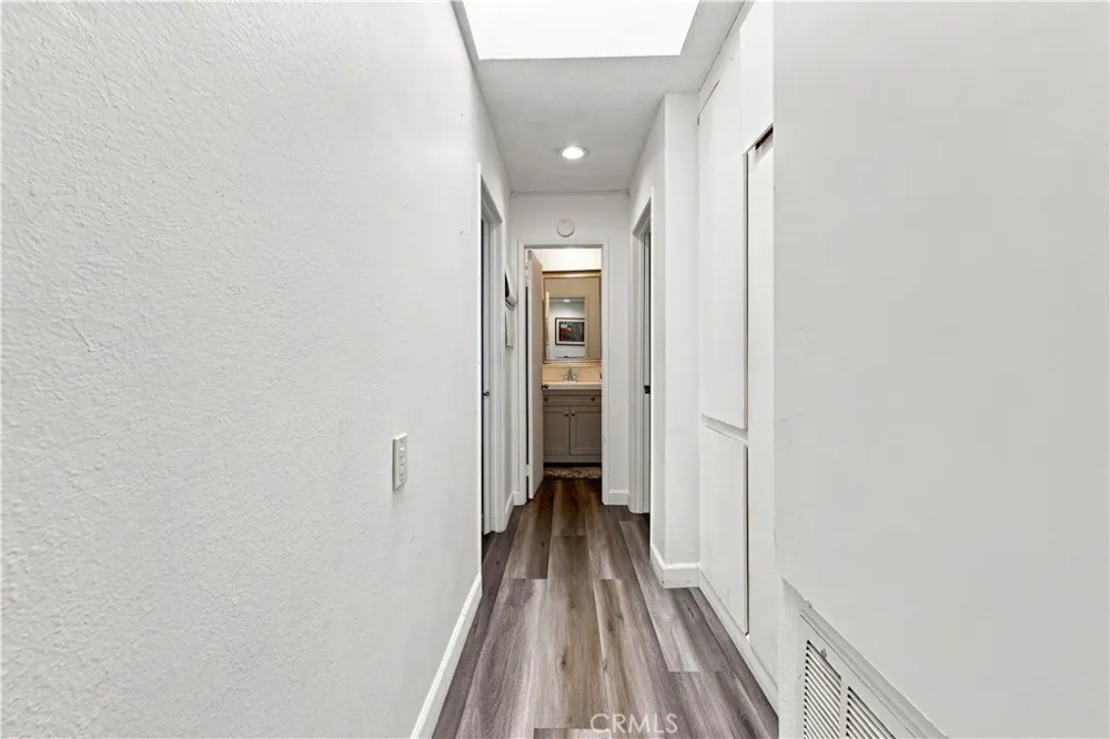 9625 Sylmar Avenue #23 Panorama City, CA 91402