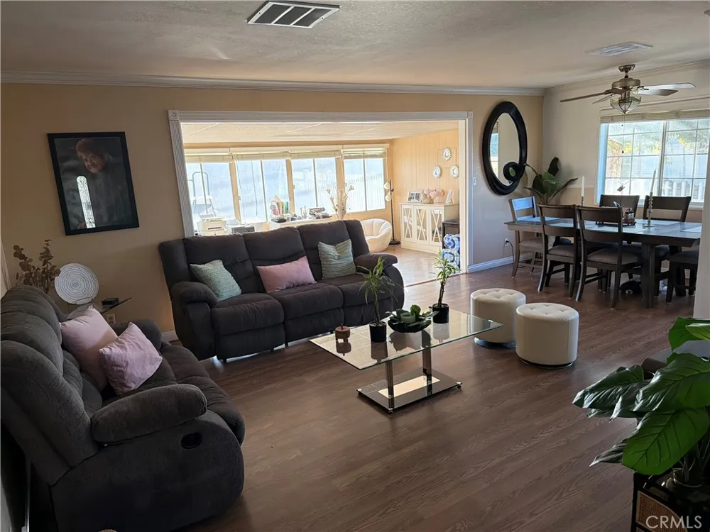 6093 Merito San Bernardino, CA 92404
