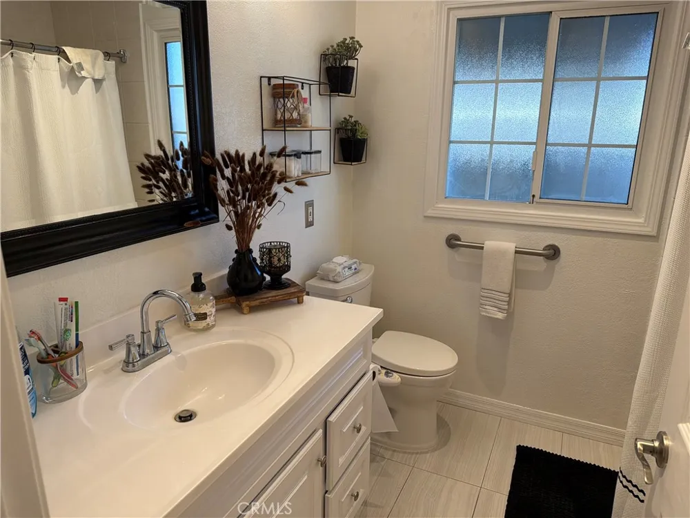 6093 Merito San Bernardino, CA 92404