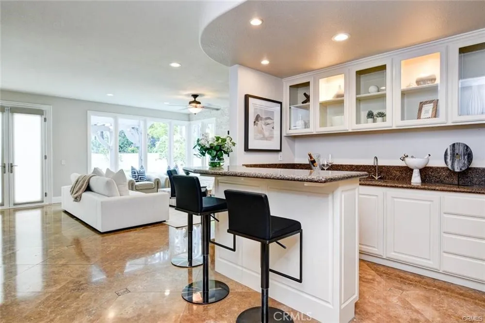 12370 Fairbanks Drive Tustin, CA 92782