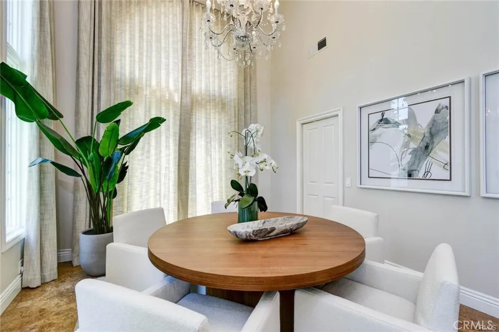 12370 Fairbanks Drive Tustin, CA 92782