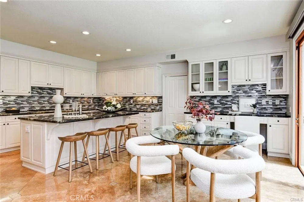 12370 Fairbanks Drive Tustin, CA 92782