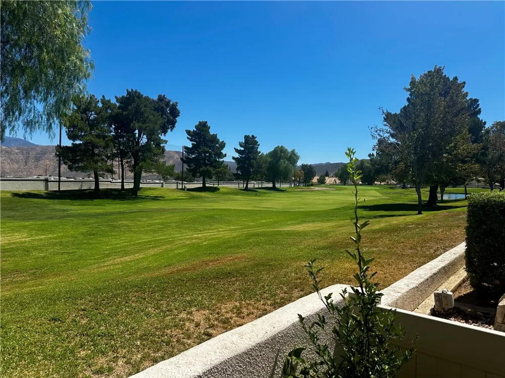 697 Big Spring Banning, CA 92220