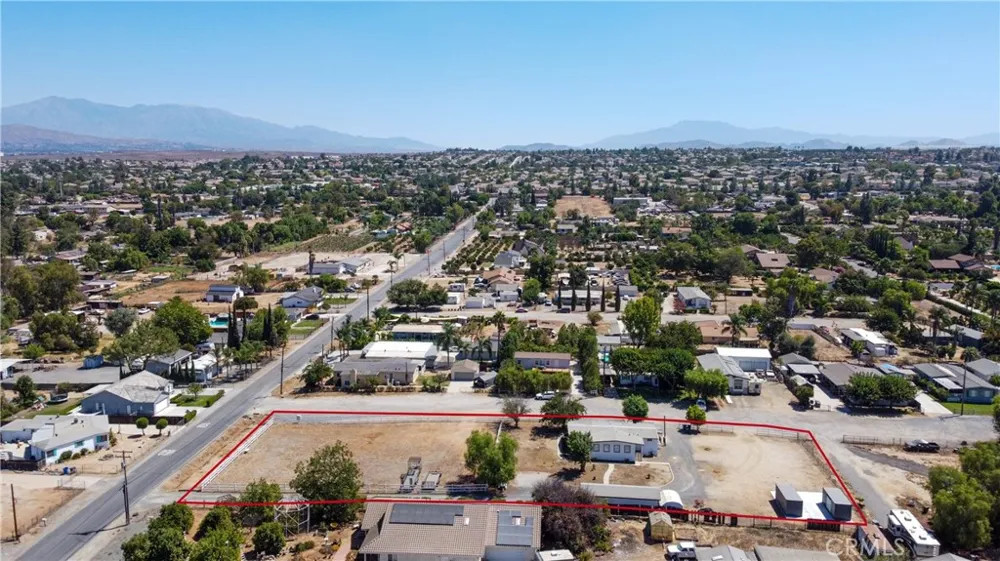 15531 Winchester Riverside, CA 92508