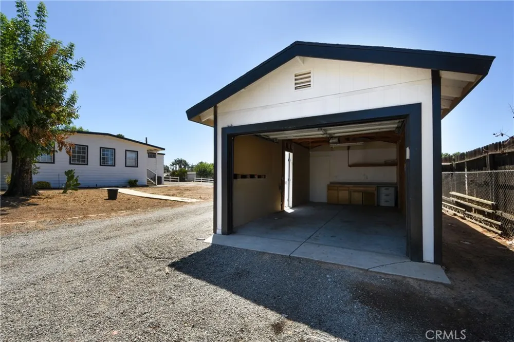 15531 Winchester Riverside, CA 92508