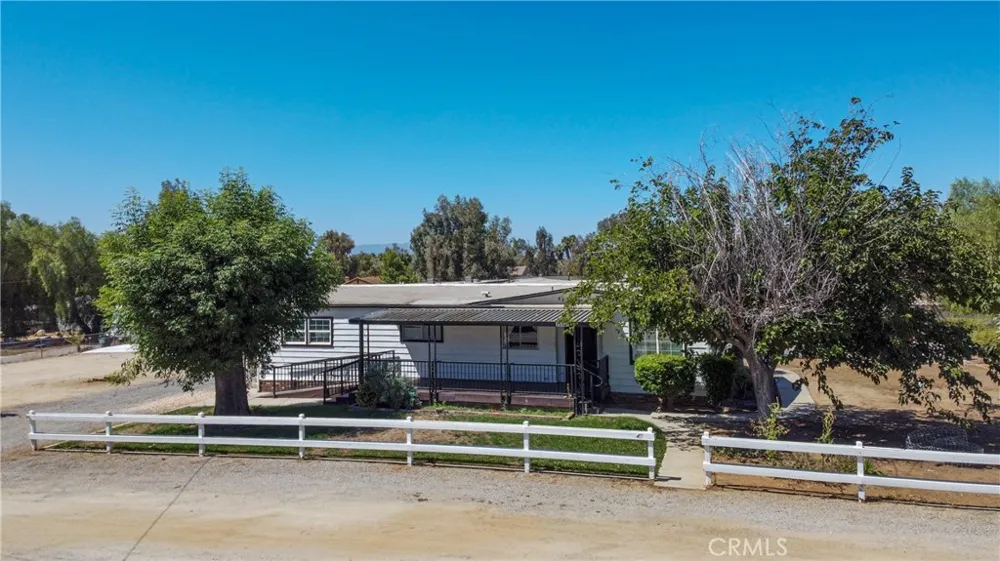 15531 Winchester Riverside, CA 92508