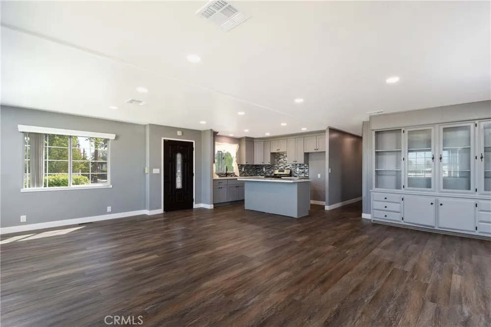 15531 Winchester Riverside, CA 92508