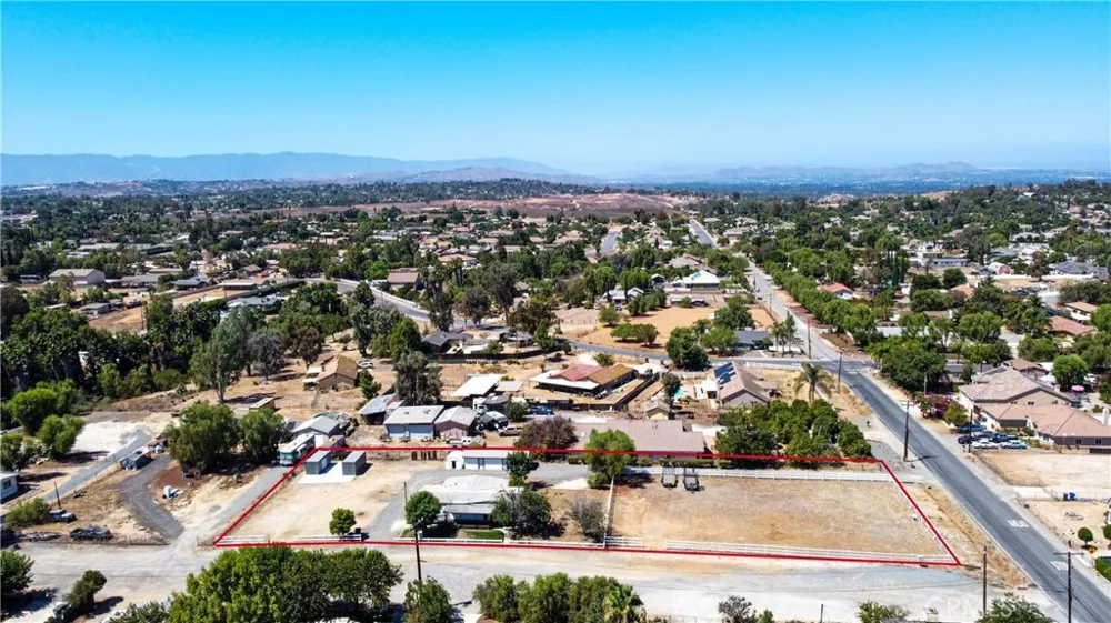 15531 Winchester Riverside, CA 92508