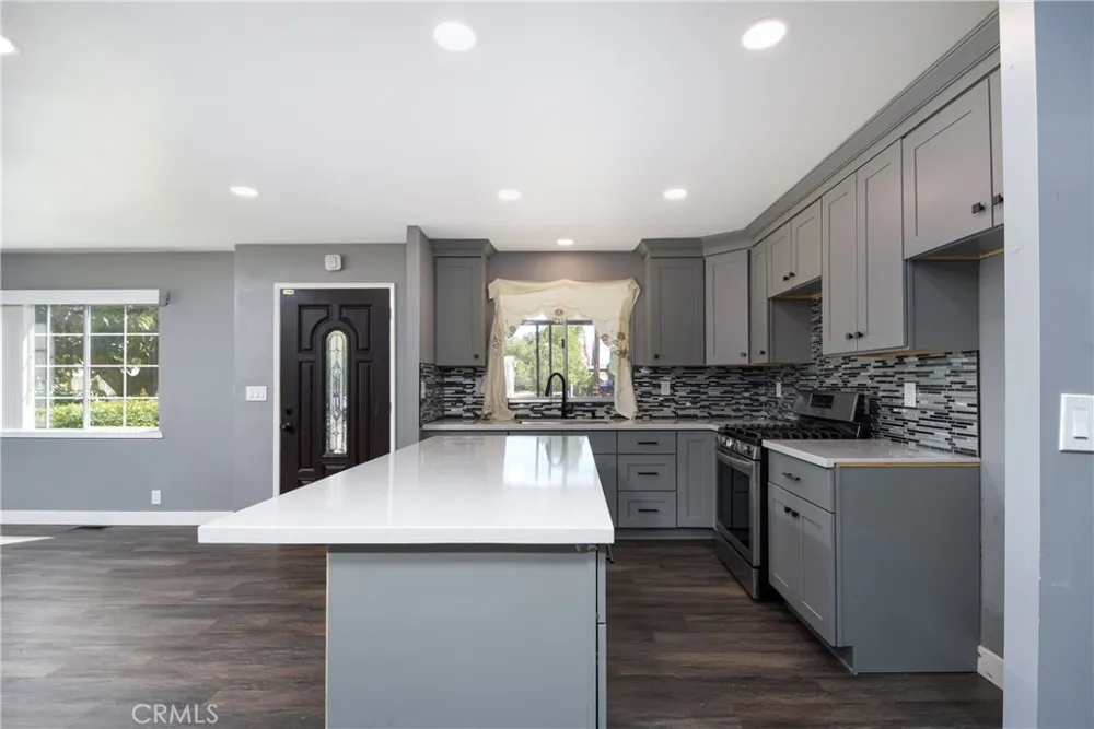 15531 Winchester Riverside, CA 92508