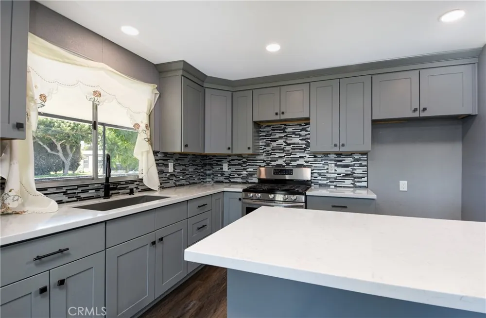 15531 Winchester Riverside, CA 92508