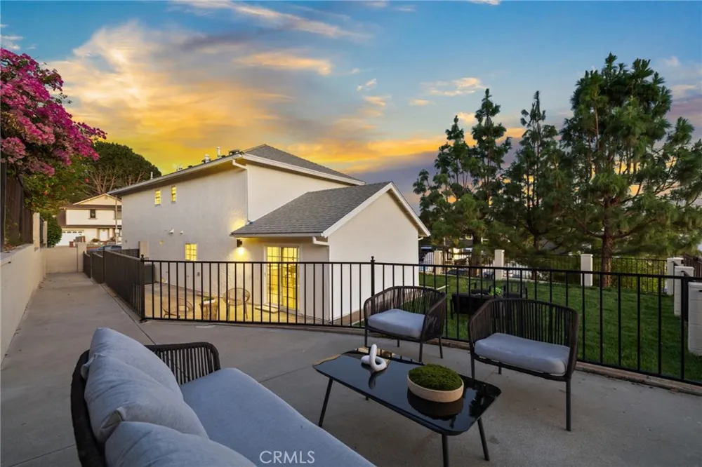 13265 Parkland Sylmar, CA 91342