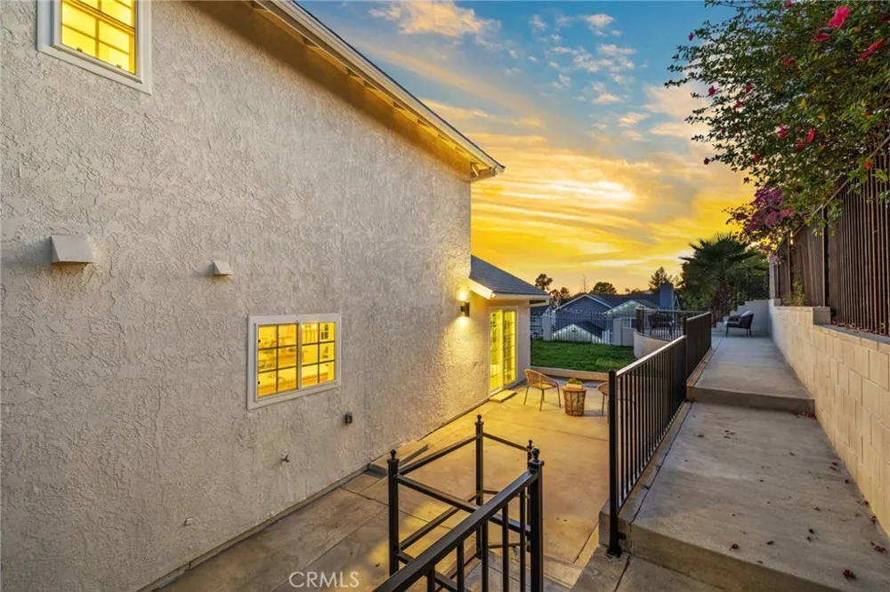 13265 Parkland Sylmar, CA 91342