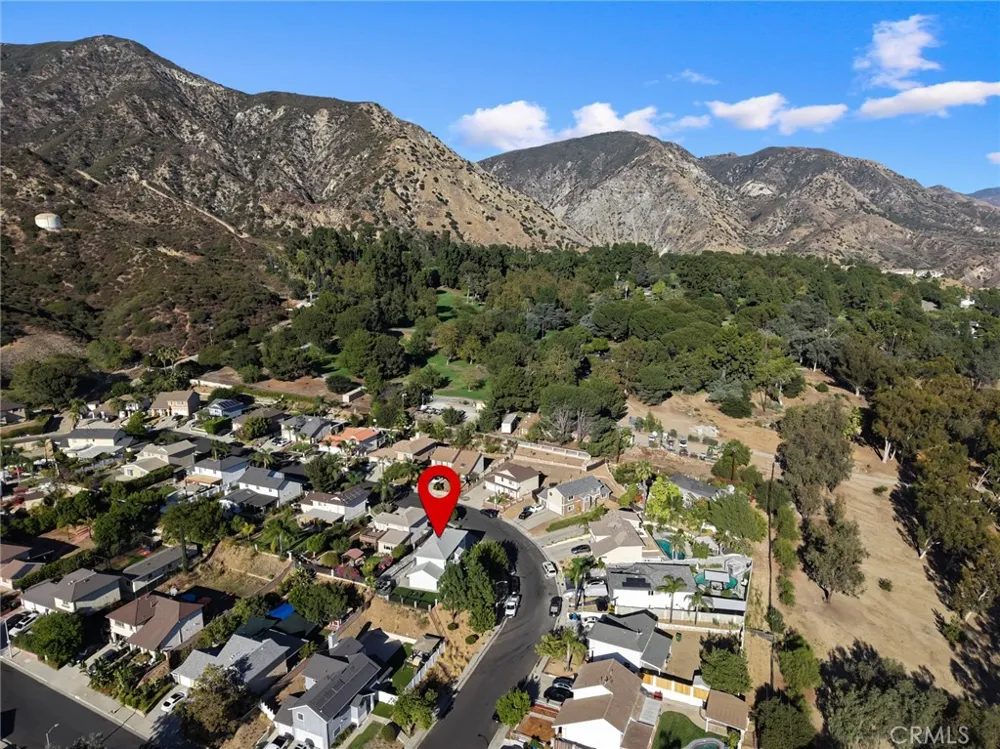 13265 Parkland Sylmar, CA 91342