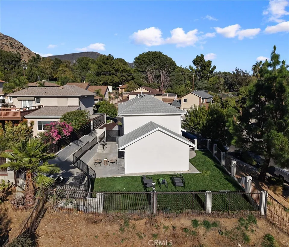 13265 Parkland Sylmar, CA 91342