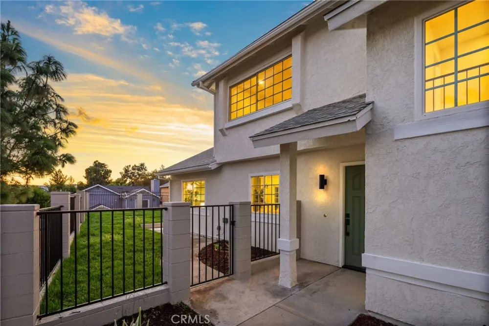 13265 Parkland Sylmar, CA 91342