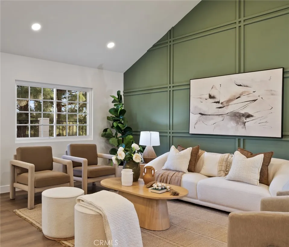 13265 Parkland Sylmar, CA 91342