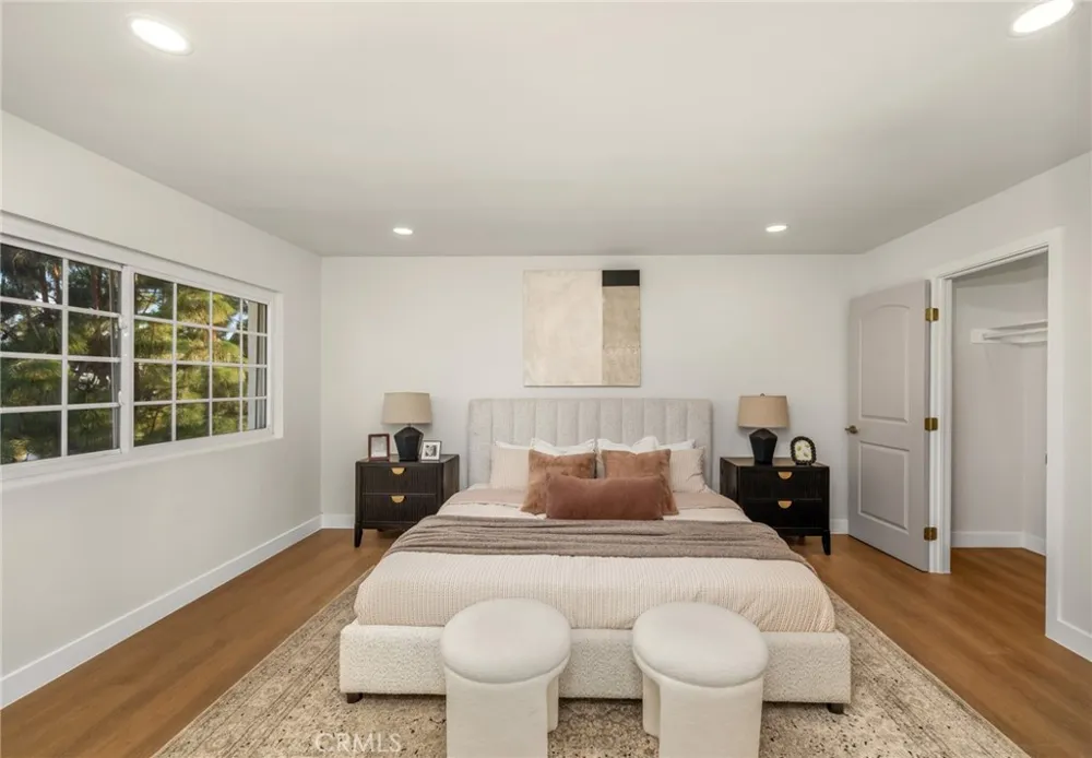 13265 Parkland Sylmar, CA 91342