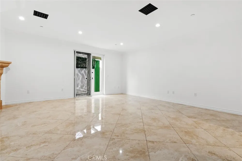 333 Milford Street #105 Glendale, CA 91203