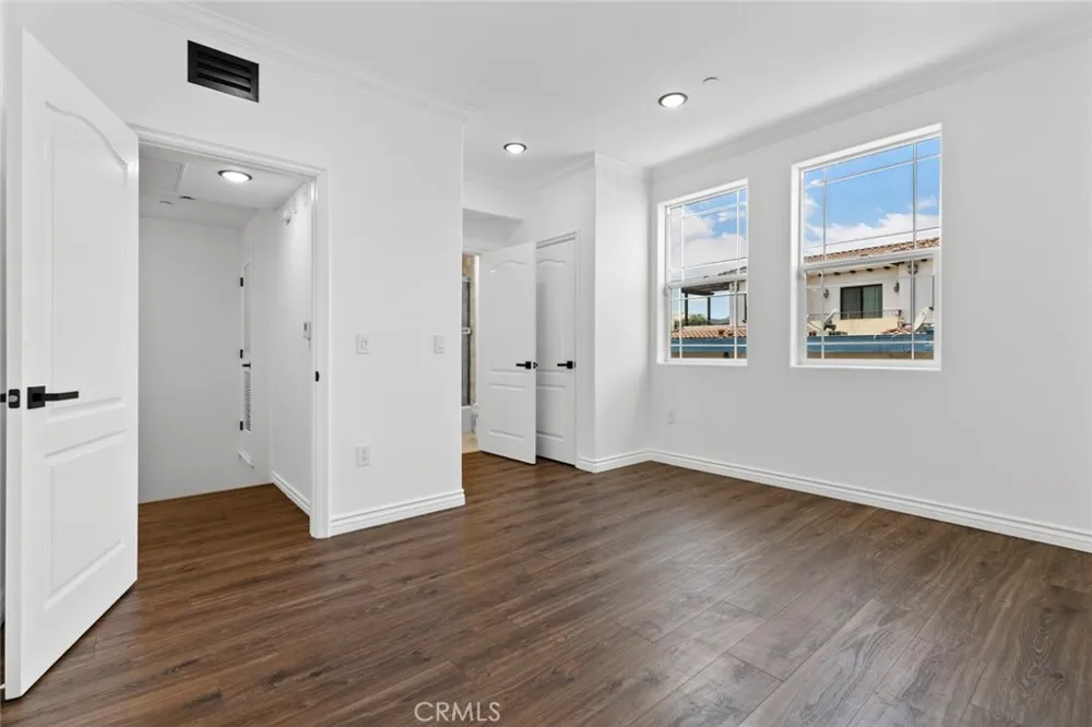 333 Milford Street #105 Glendale, CA 91203