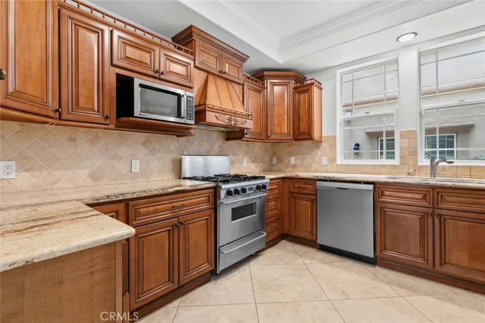 333 Milford Street #105 Glendale, CA 91203