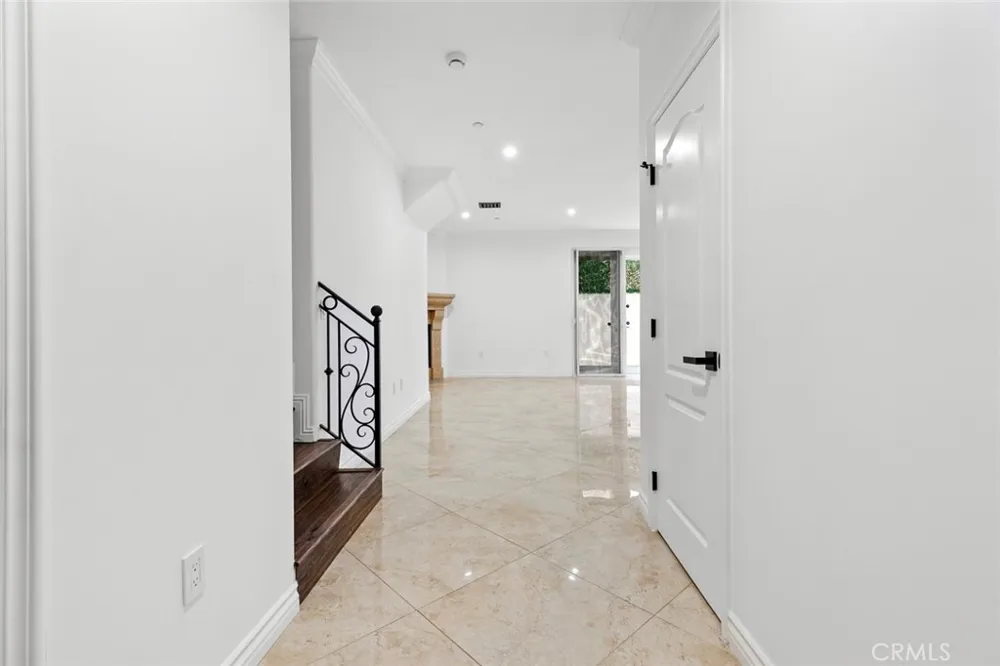 333 Milford Street #105 Glendale, CA 91203