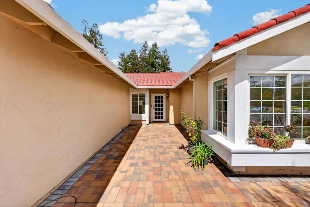 2855 Riedel Road San Jose, CA 95135