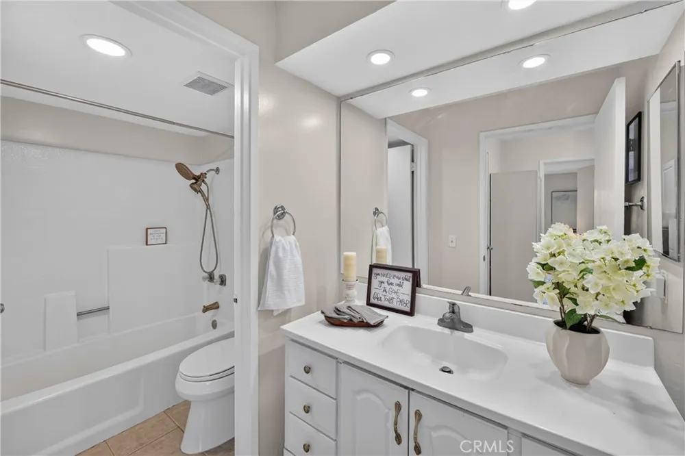 12 Ashwood Aliso Viejo, CA 92656