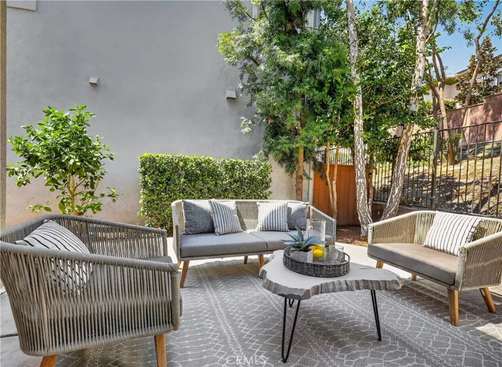 15 Kyle Court Ladera Ranch, CA 92694