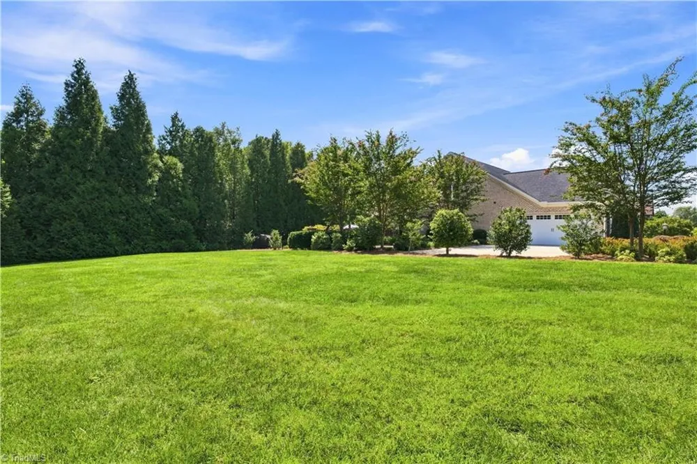 4803 Hampton Oak Court Clemmons, NC 27012