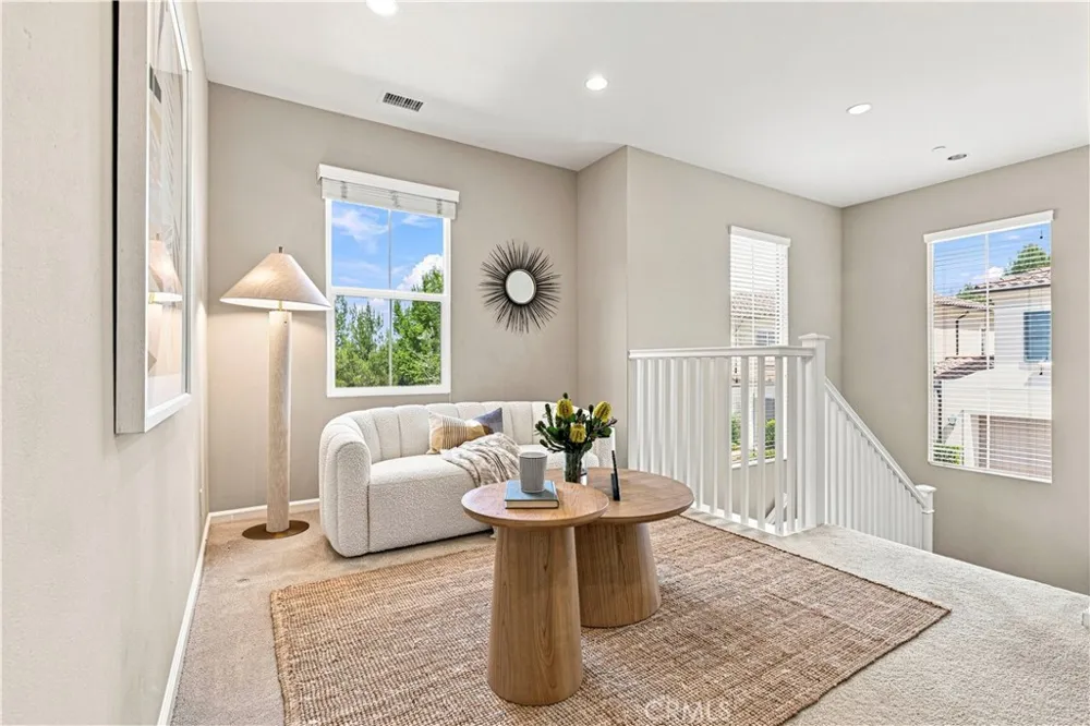 259 Rodeo Irvine, CA 92602