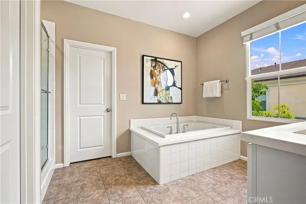 259 Rodeo Irvine, CA 92602