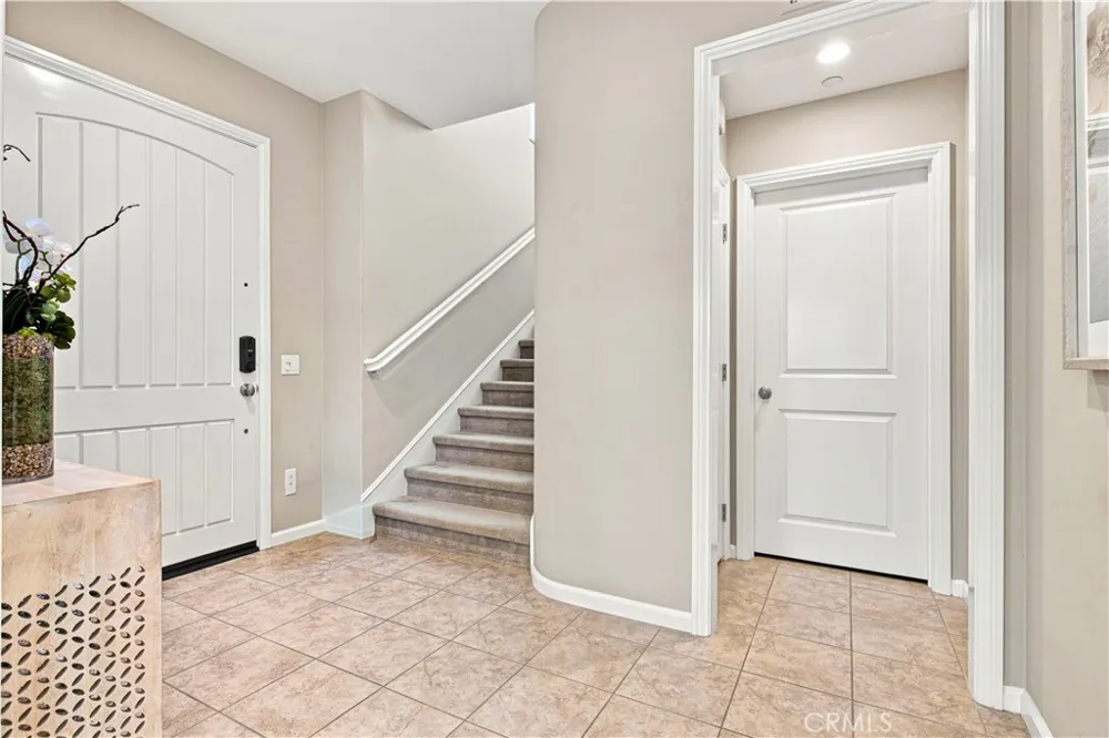 259 Rodeo Irvine, CA 92602