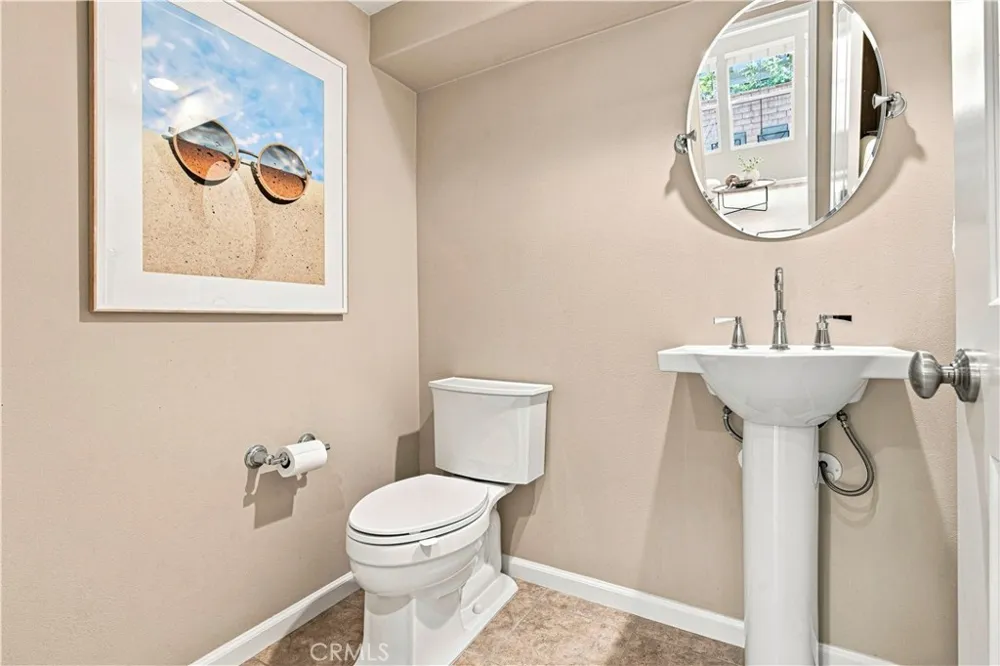 259 Rodeo Irvine, CA 92602