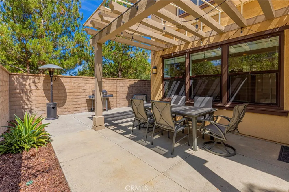 259 Rodeo Irvine, CA 92602