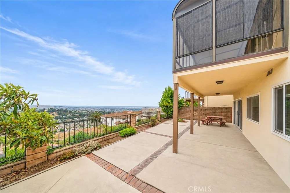704 Crest Vista Drive Monterey Park, CA 91754