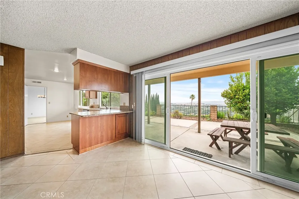 704 Crest Vista Drive Monterey Park, CA 91754