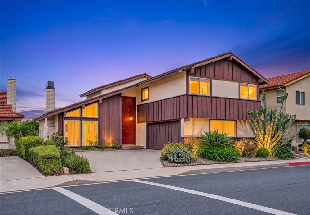 704 Crest Vista Drive Monterey Park, CA 91754