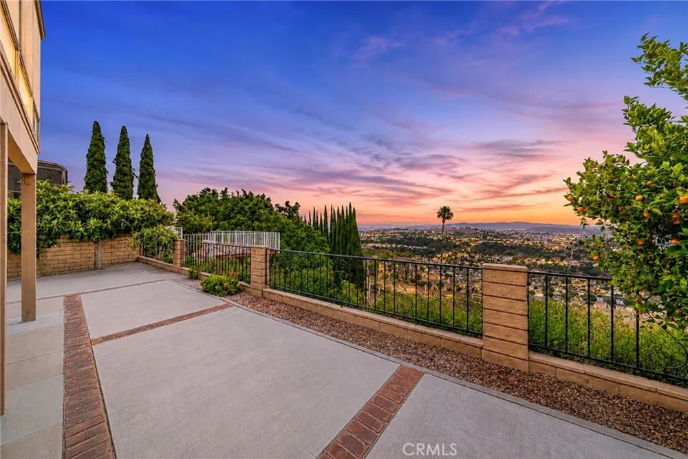 704 Crest Vista Drive Monterey Park, CA 91754