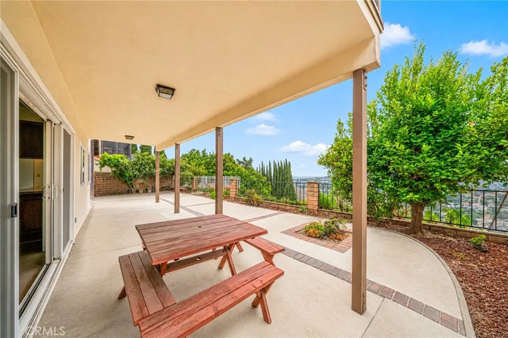 704 Crest Vista Drive Monterey Park, CA 91754