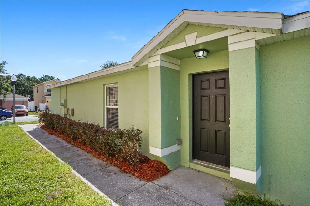 161 HAMMOCK COURT Davenport, FL 33896