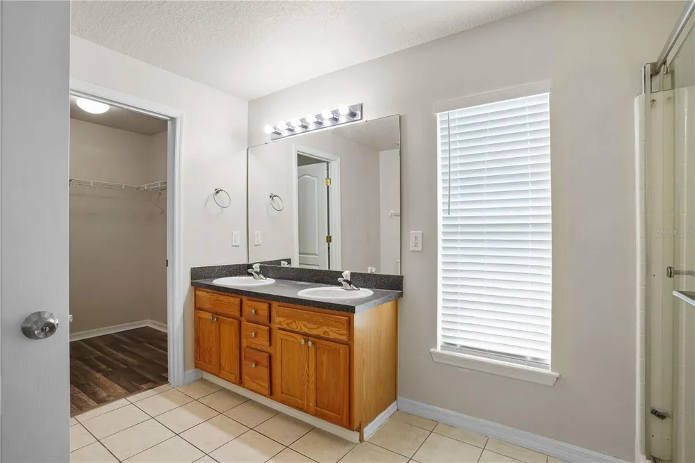 161 HAMMOCK COURT Davenport, FL 33896
