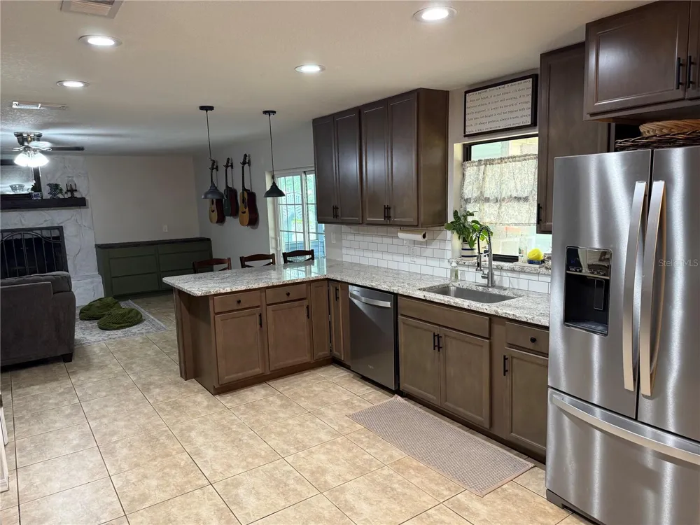 124 POINTE DRIVE Auburndale, FL 33823